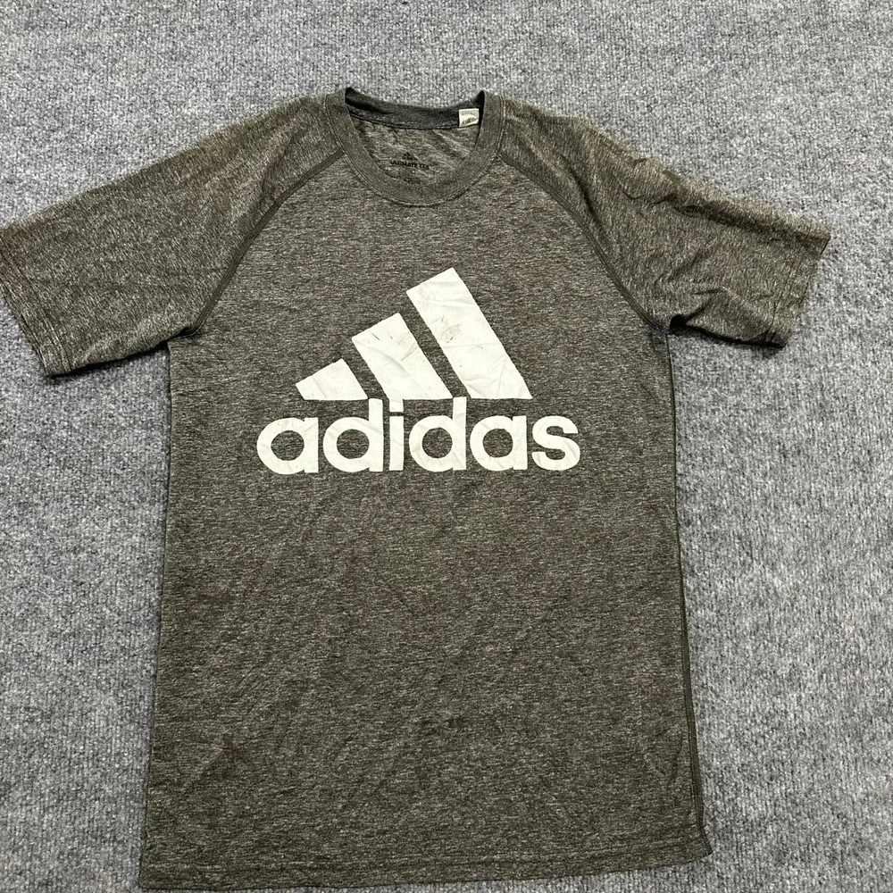 Adidas T-Shirt Mens Size S Gray Ultimate Tee Heathered Graphic Logo Athletic